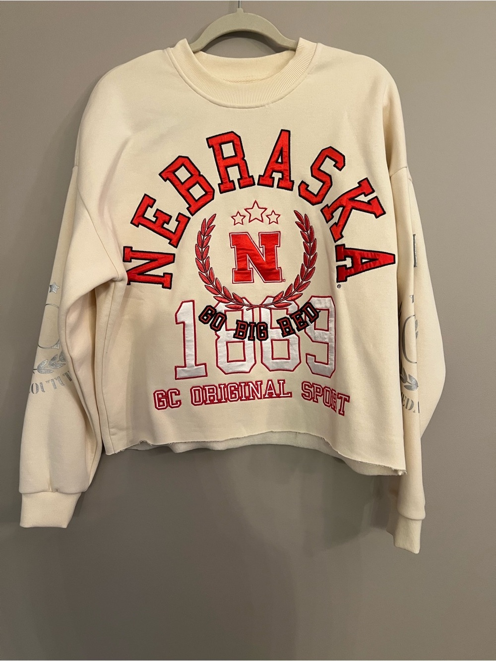 Gameday Couture Nebraska Huskers Raw Hem Oversized Sweatshirt XS NWOT